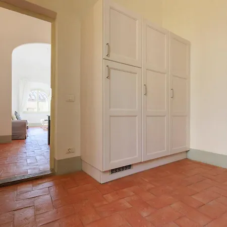Santo Spirito Nest